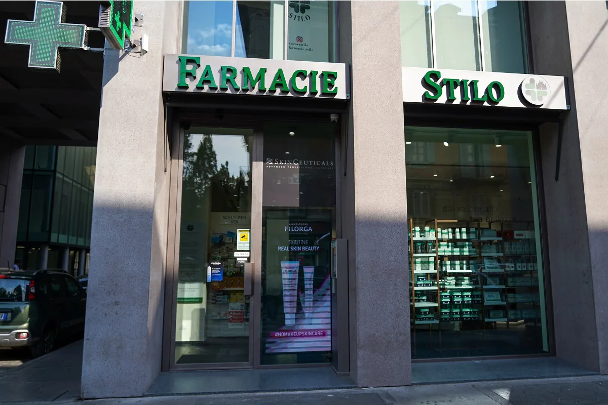 Ingresso o ambiente di Farmacia Cairoli