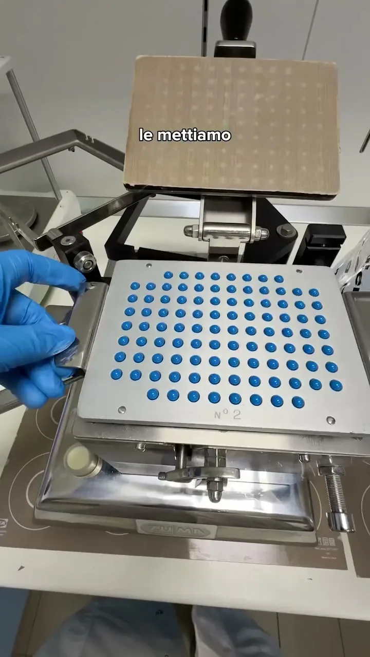 Preparazione di capsule nel laboratorio